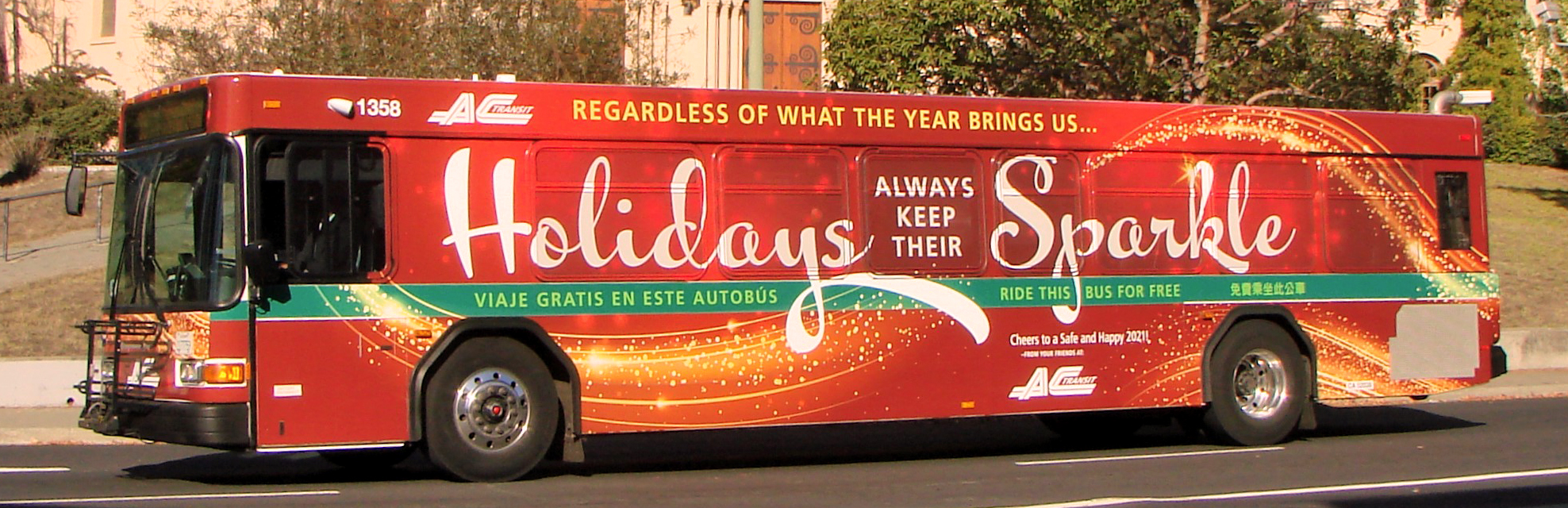 2020 Free-Ride Holiday Bus (cropped)